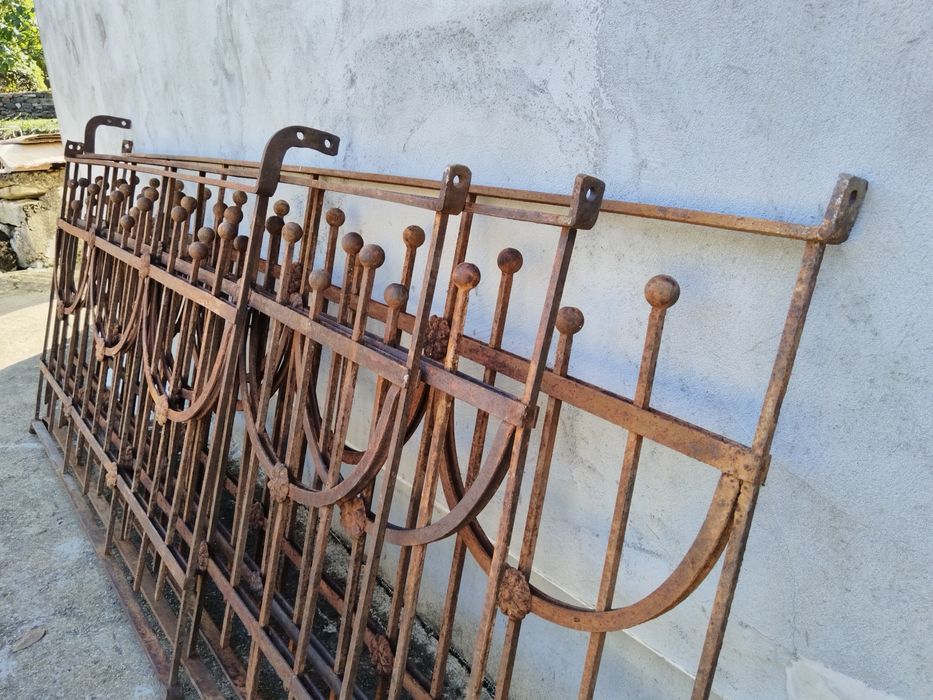 Комплект Стара Кована Ограда, Парапет / 4 Панела / 8 Метра / 120/140кг