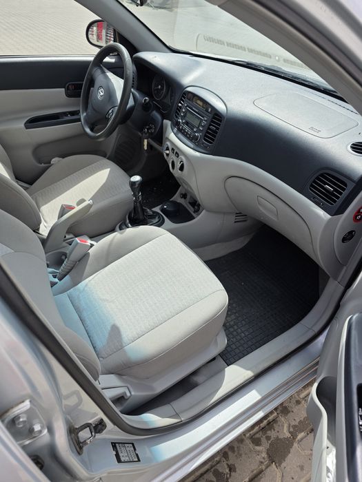 Vand Hyundai Accent 2006