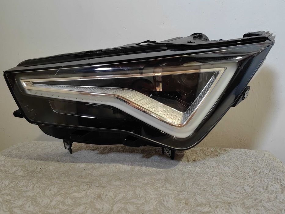 Фар Seat Ateca LED ляв / Фар Сеат Атека Оригинален