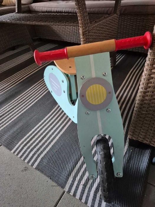 Jucarii copii - Bicicleta din lemn fara pedale Playtive