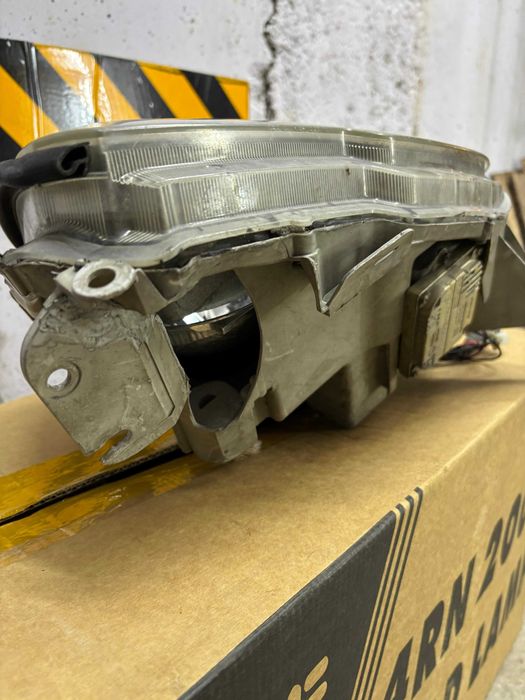 Фары Toyota 4Runner 2006г