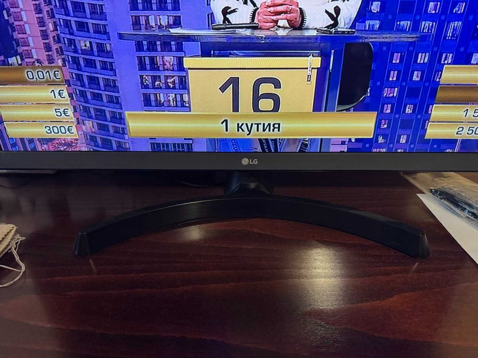 LG 28" телевизор LED, Smart, WiFi , HDMI, USB