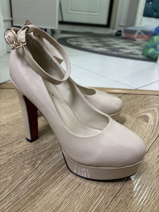 Отдам хорошие туфли