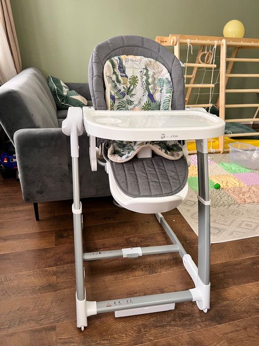 Продам столик трансформер для кормления