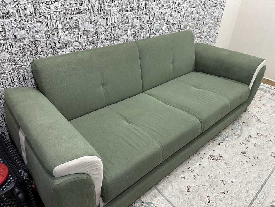 Диван в хорошем состояние