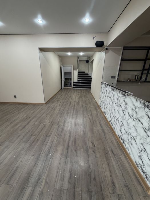 Отдам бесплатно кафель ламинат и прочие