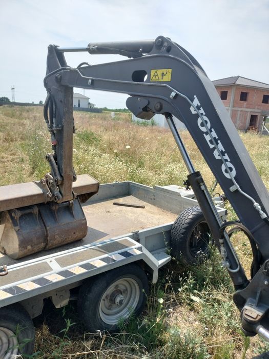 Vînd Excavator Volvo