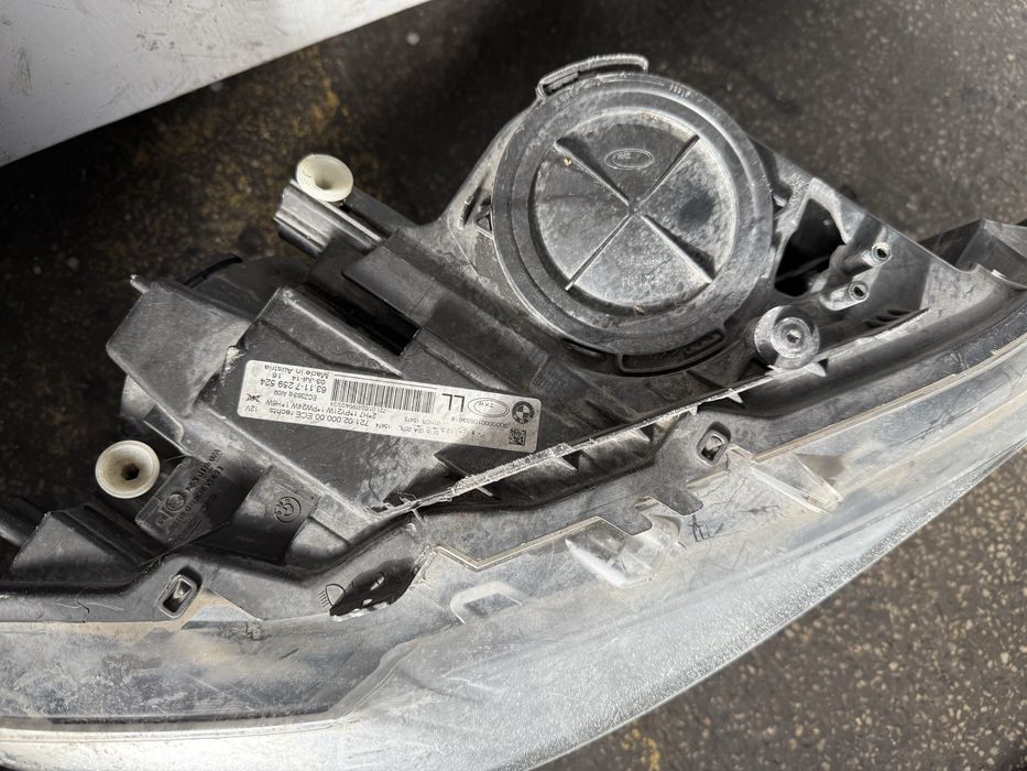 БМВ Ф30 Ф31 десен фар BMW F30 F31