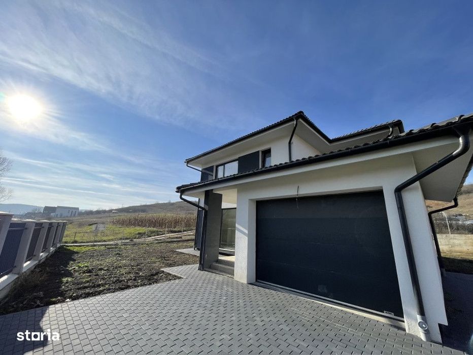 Casa individuala cu CF cu 5 cam/155mp! Teren 550mp! GARAJ! Loc. Dezmir