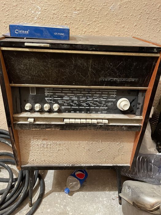 ВЭФ-Рапсодия радио