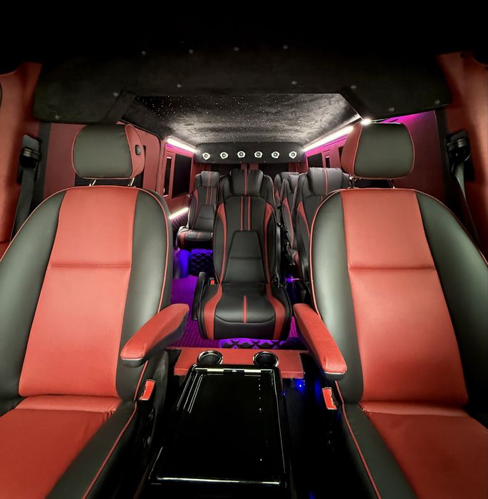 Inchirieri auto/Transport Persoane/microbuze 8+1 locuri/ 21 locuri