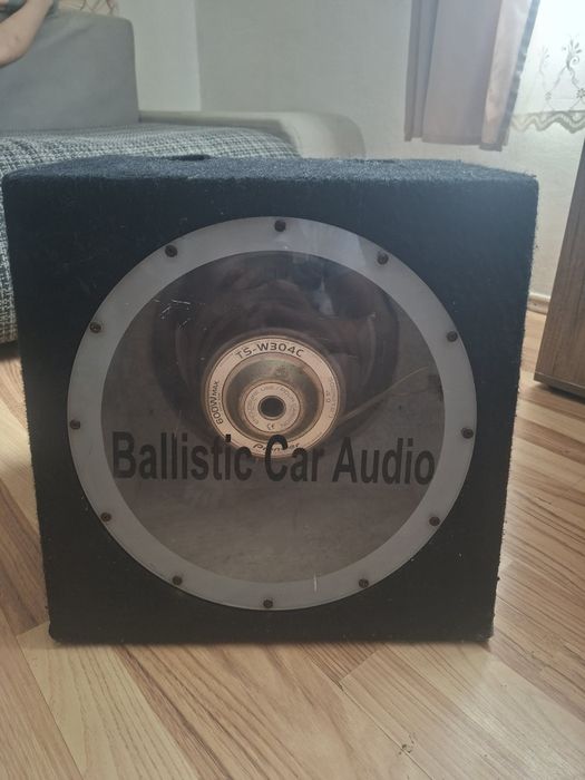 Subwoofer Pioneer TS-W304C (600W) în incintă custom cu vizor (Plexiglas) – Bass puternic