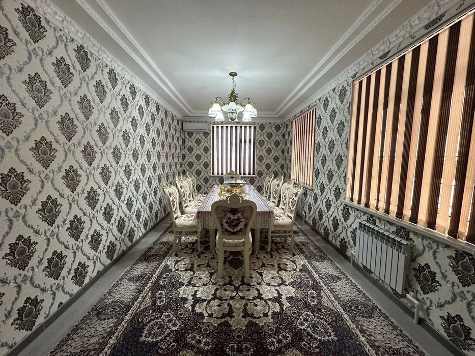 Срочно и сравнительно недорого ! 4 комнатная квартира в новостройке  !