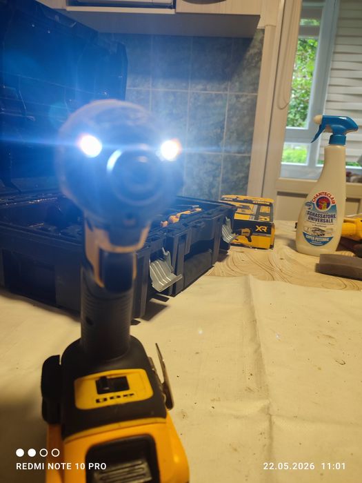 Impact Dewalt dcf 887