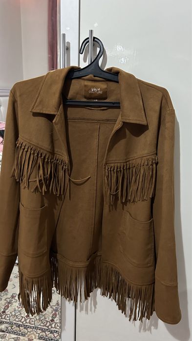 Продам верхнюю одежду