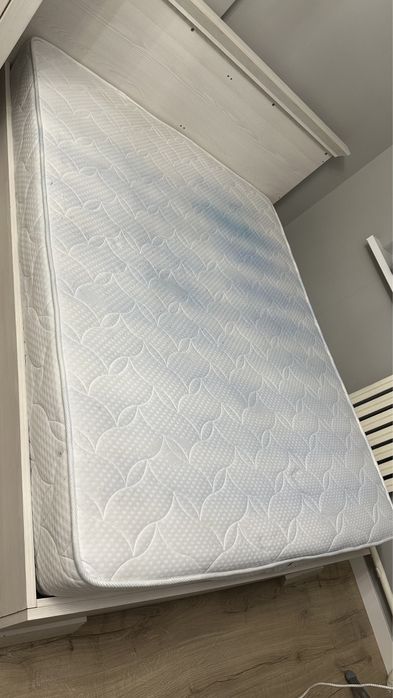 Кровать двуспальная, б/у продам