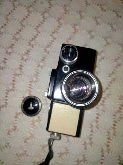 кинокамера раритетная "Лада"