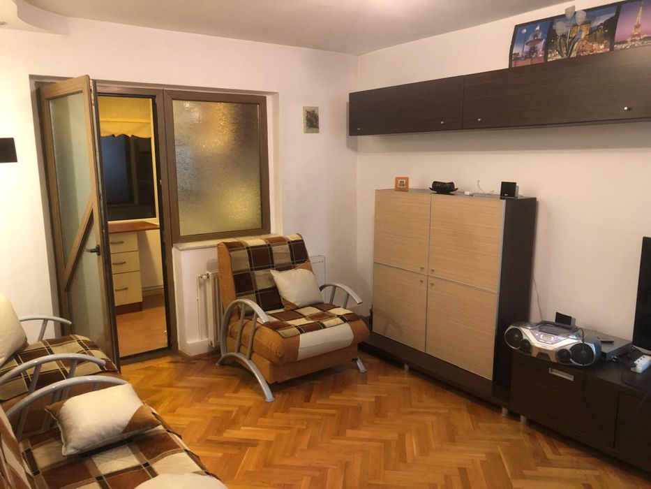 Inchiriez apartament 2 camere in Sacele, Brasov