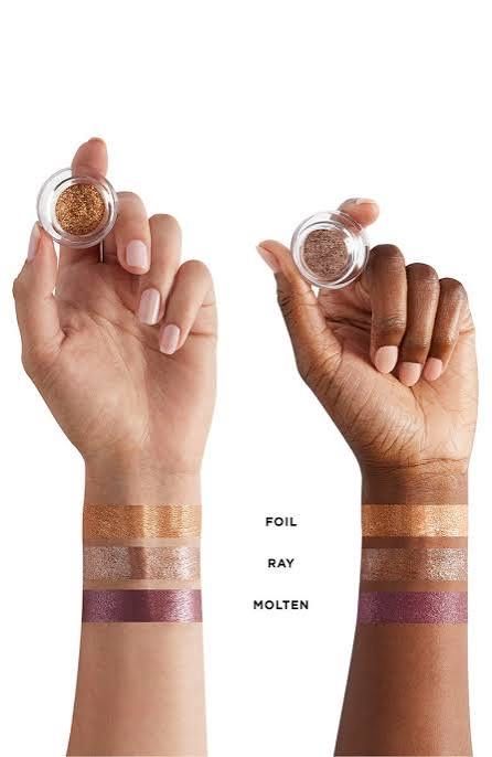 Hourglass сенки за очи цвят Molted