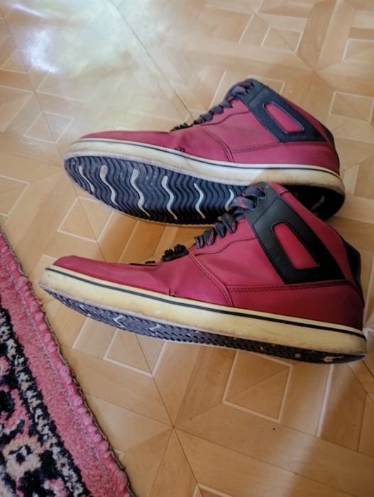 Продам мужские ботинки