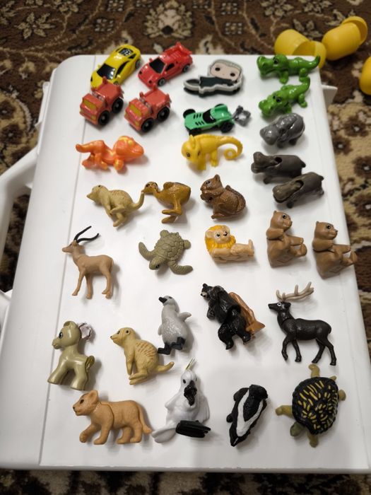 Играчки киндер Kinder 0.50 цента -1 евро