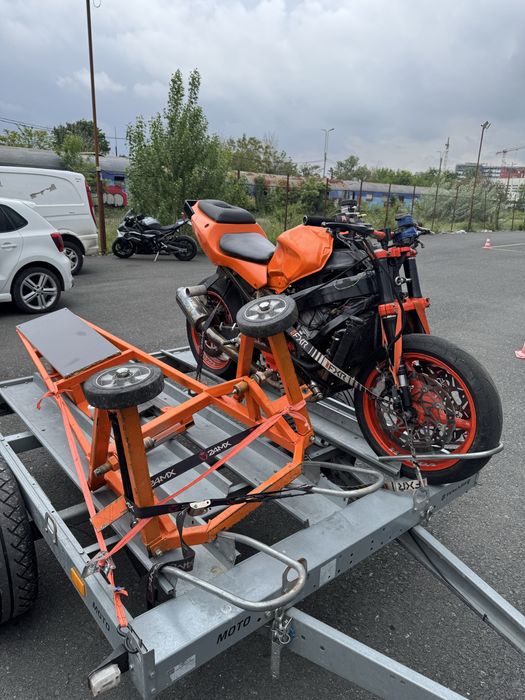 Honda f4i pentru stunt si simulator wheelie