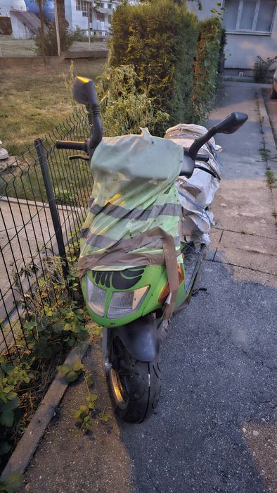 Vând Aprilia 80 cm³
