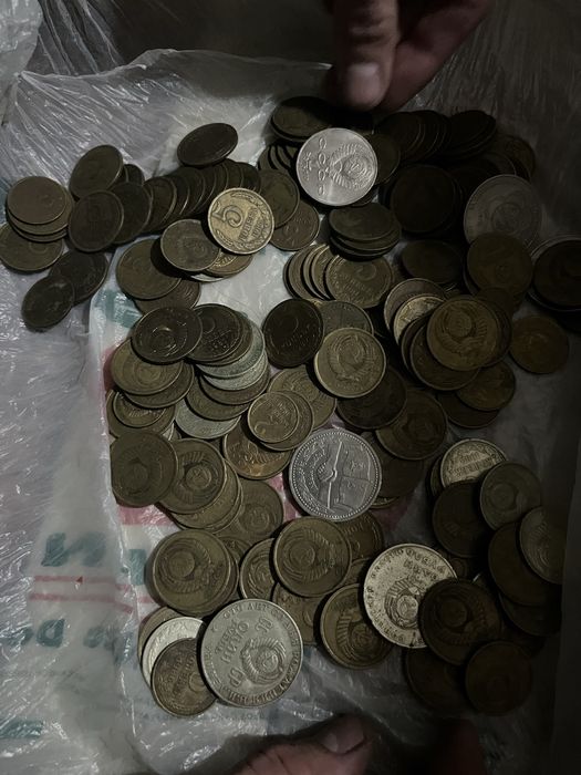 Продам коллекция монеты