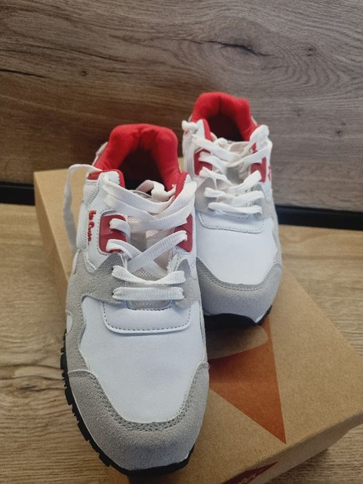 Дамски маратонки 38 номер