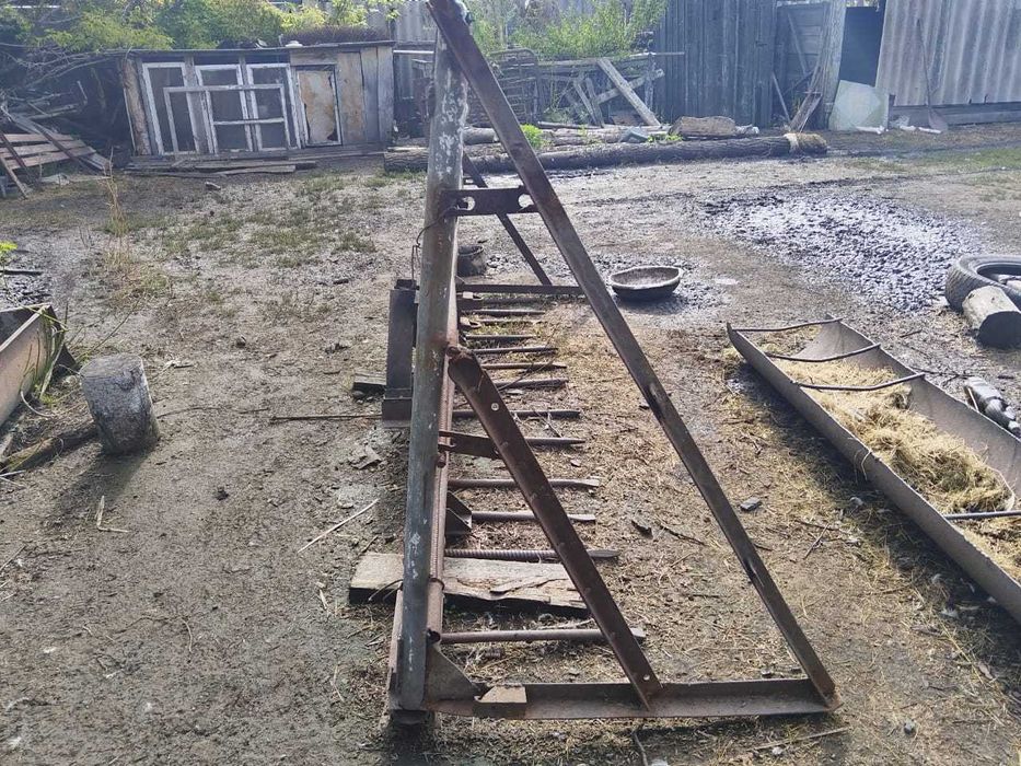 ПРОДАМ ТОЛКАТЕЛЬ  волокушу для сена