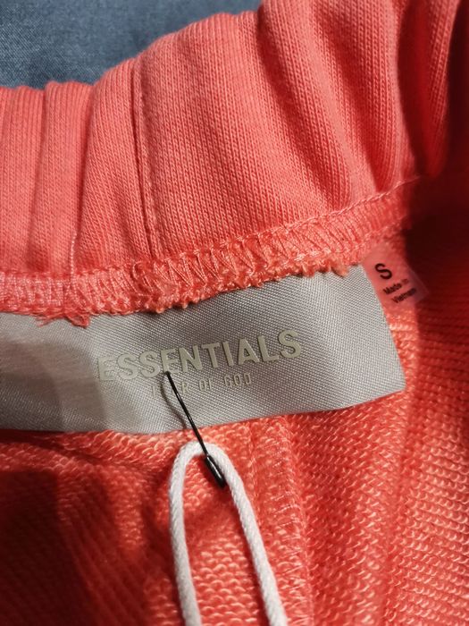 Essentials къси панталони