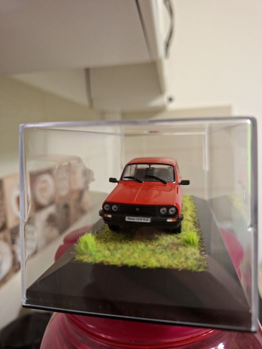 Dacia 1310 Tlx vitrina plus decor