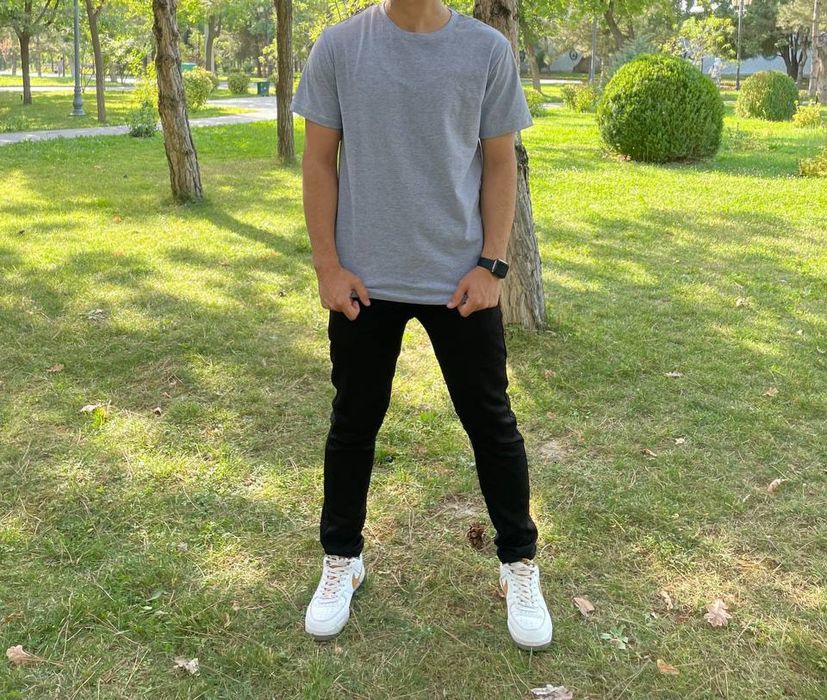 Futbolka optom sotiladi