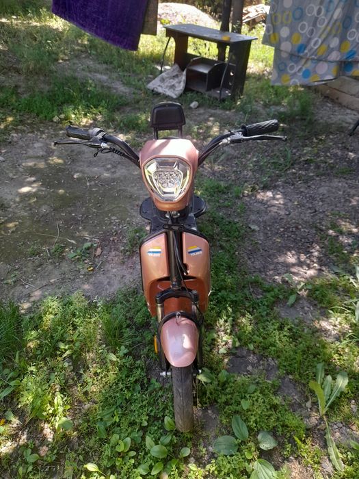 Скутер Ск 8 сатамын