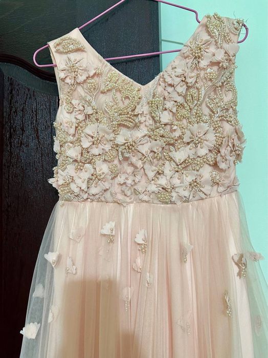 Вечернее платье, Oqshom libosi