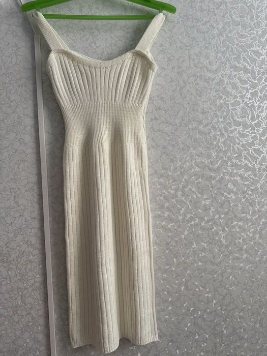 Жаңа ақ трикотаж сарафан