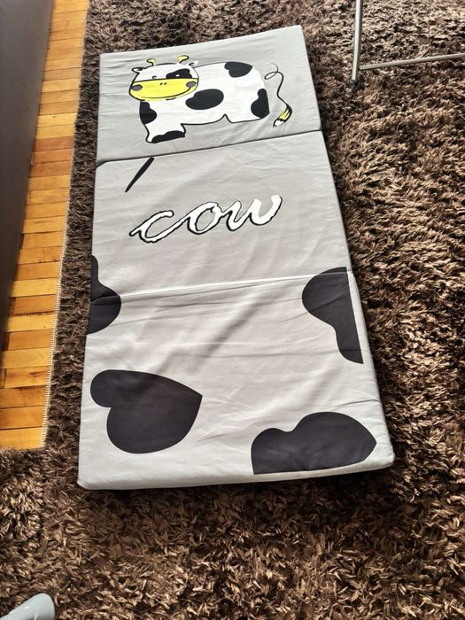 Продавам чисто нова бебешка кошара