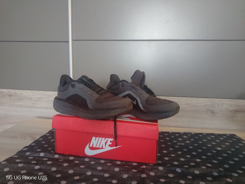 Обувки NIKE AIR 42.5