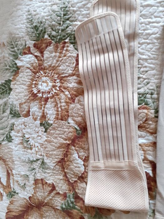 Продам компрессионные чулки, бандаж