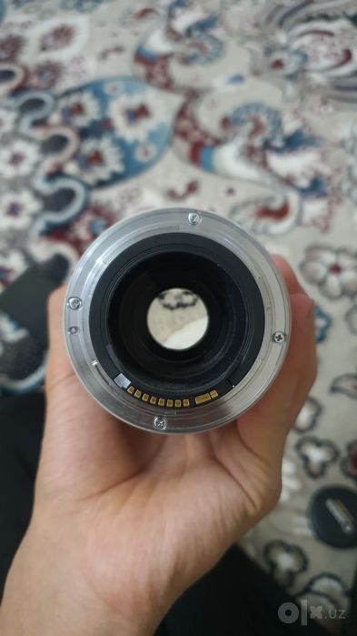 Canon EF 70-200mm f/4L USM professional tele-boshqaruvchi linzasi