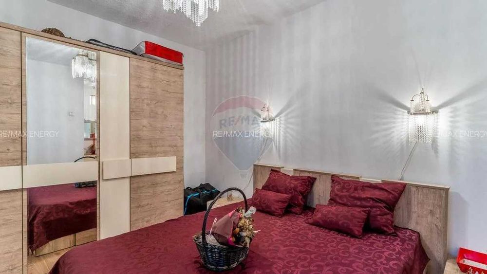 OCAZIE  Casa de vacata in DEALU NEGRU judetul Cluj DE VANZARE