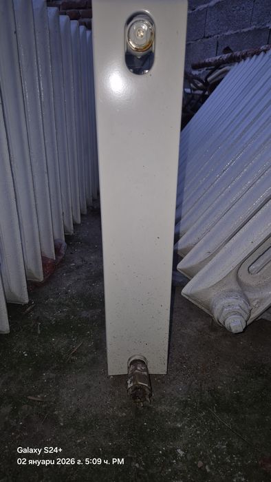 Продавам панелни радиатори