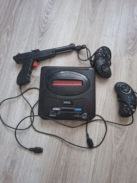 Consolă Sega pentru piese/restaurare