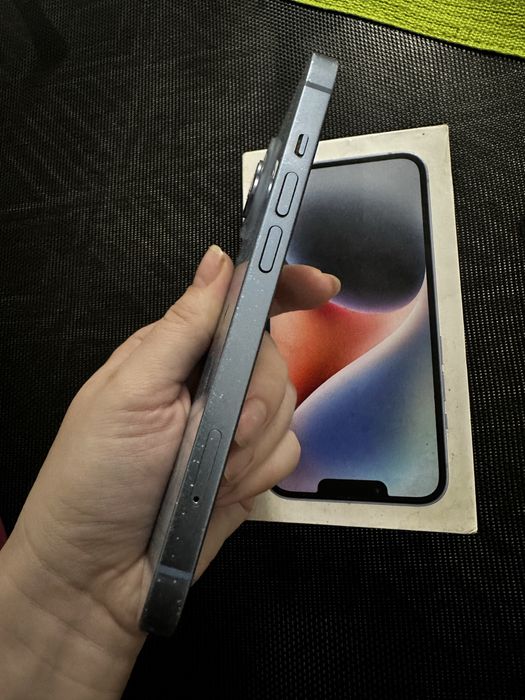 Айфон 14 в хорошем состоянии