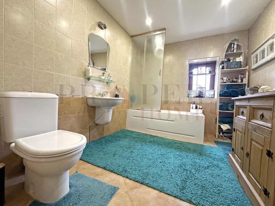 Продажба Къща гр. Павликени - с. Горна Липница 120m² и двор 2000m²