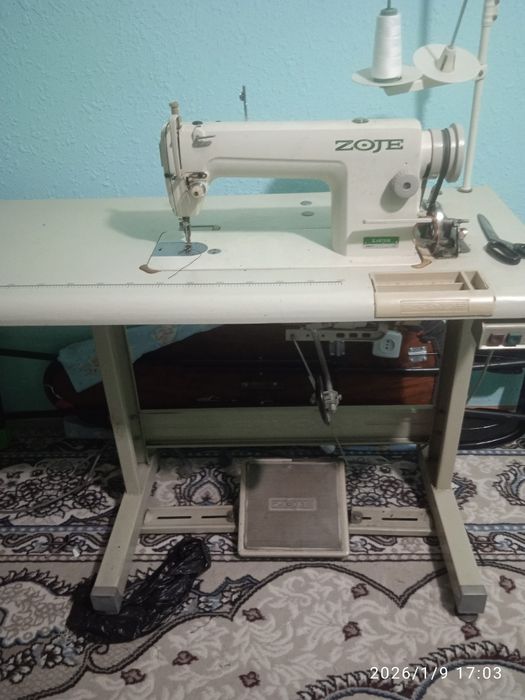 Шв машинка.и оверлок.