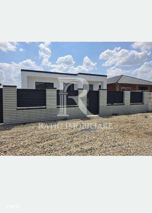 De Vanzare Casa cu 4 camere | Santandrei | 165.000 €