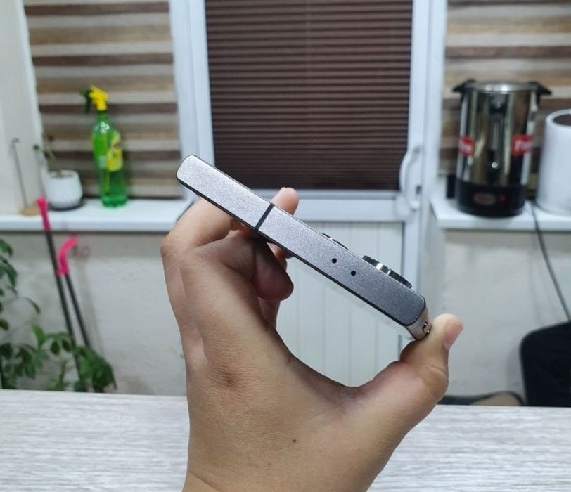 Samsung S24 ultira 12_256gb dok bar. Imei otken.