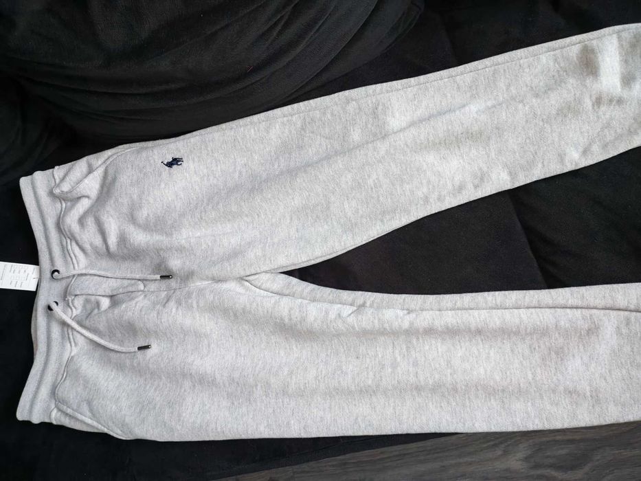 Pantaloni polo mărimea M noi nouți