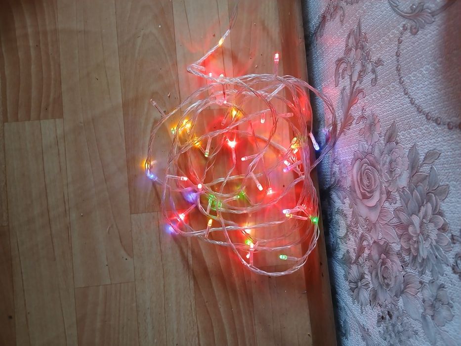 Продаётся лента гирлянда на фото